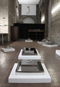 Caterina-Arcuri,-Fonti,-2013,-Installazione-ambientale